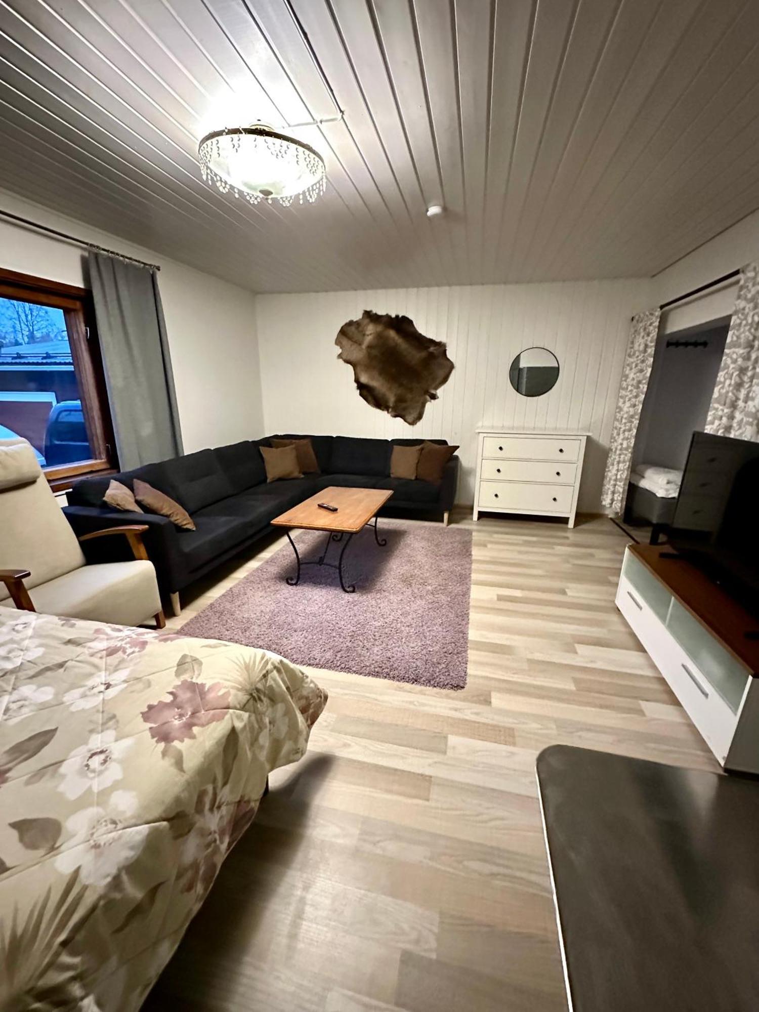 Holiday Home 이발로 외부 사진
